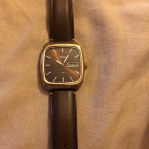 New never worn fossil Rutherford bronze watch